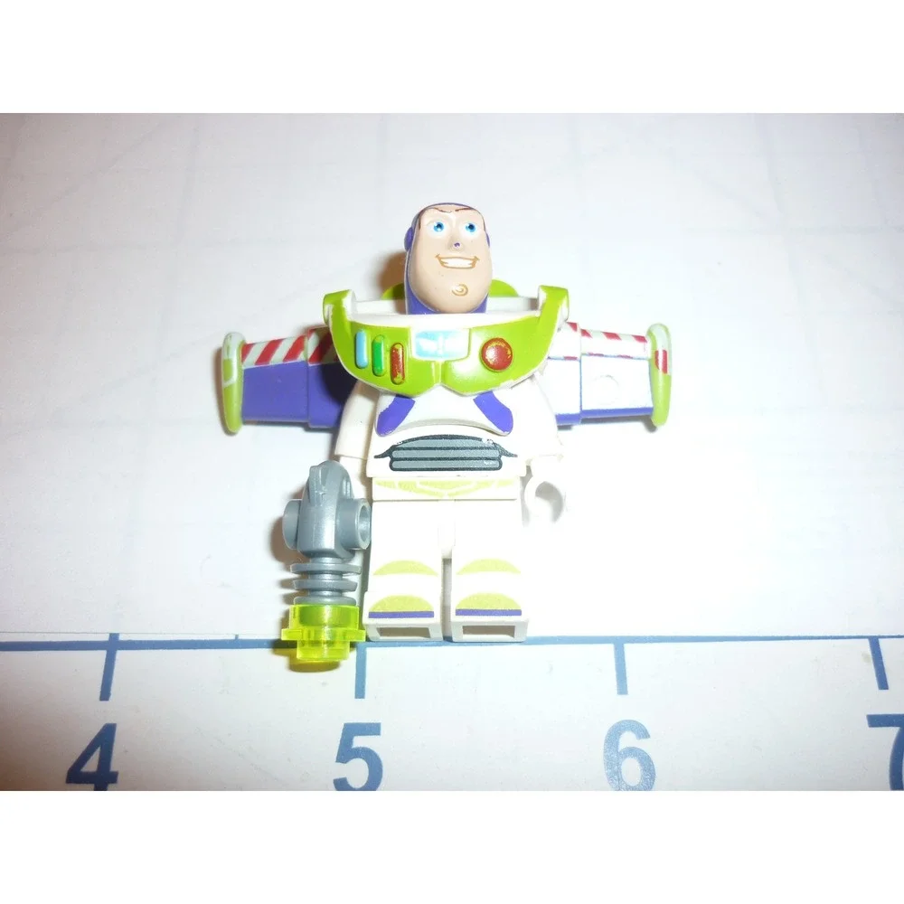 LEGO Toy Story Buzz Lightyear Minifigure with‎ Wings and Laser Accessory 2010
